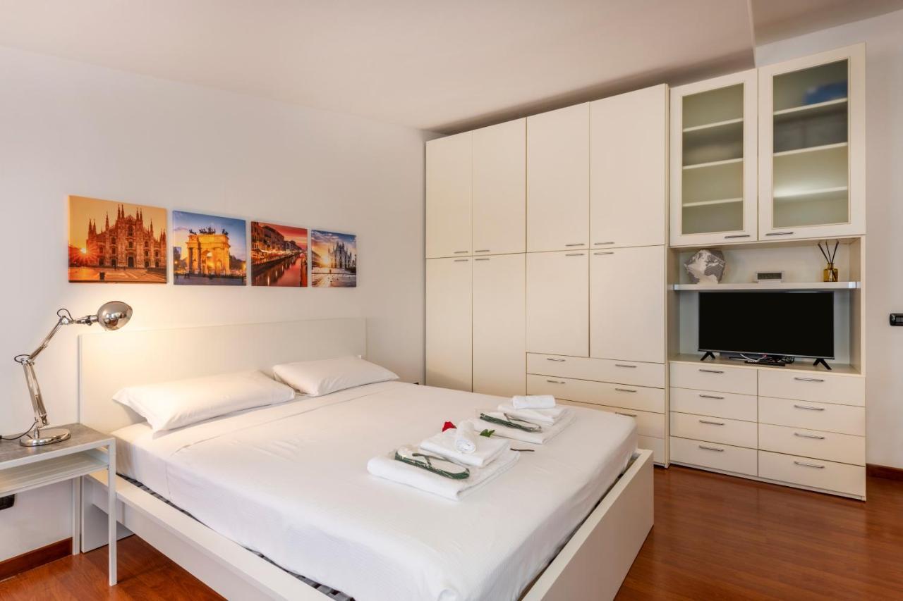 Ferrucci, 6 - Monolocale Al Settimo Cielo Lägenhet Milano Exteriör bild