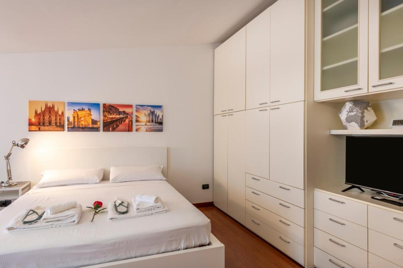 Ferrucci, 6 - Monolocale Al Settimo Cielo Lägenhet Milano Exteriör bild