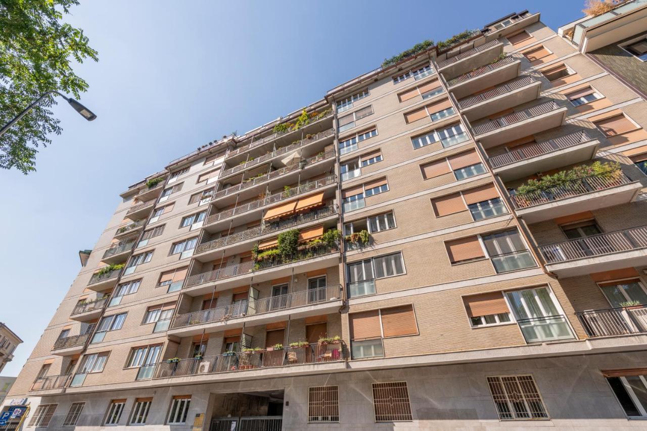 Ferrucci, 6 - Monolocale Al Settimo Cielo Lägenhet Milano Exteriör bild