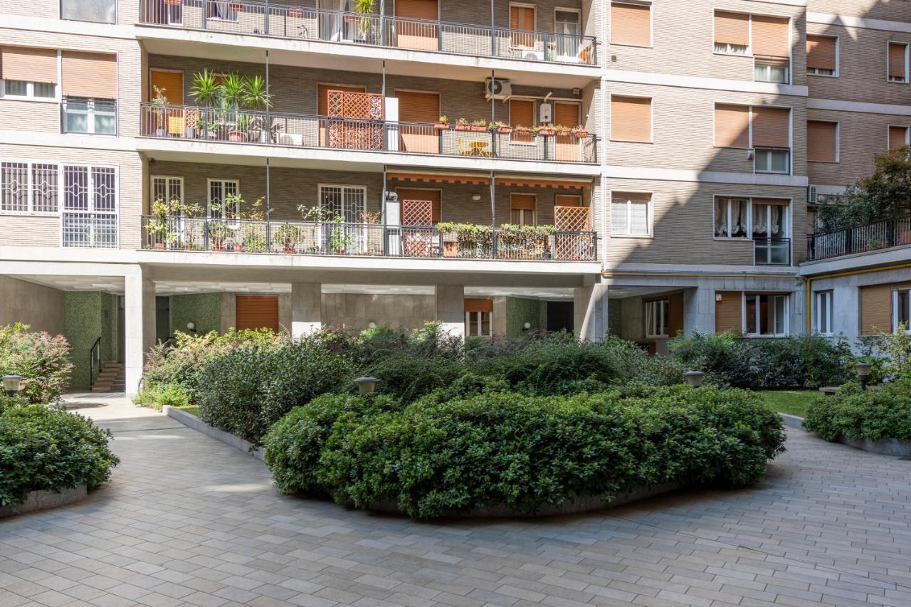 Ferrucci, 6 - Monolocale Al Settimo Cielo Lägenhet Milano Exteriör bild
